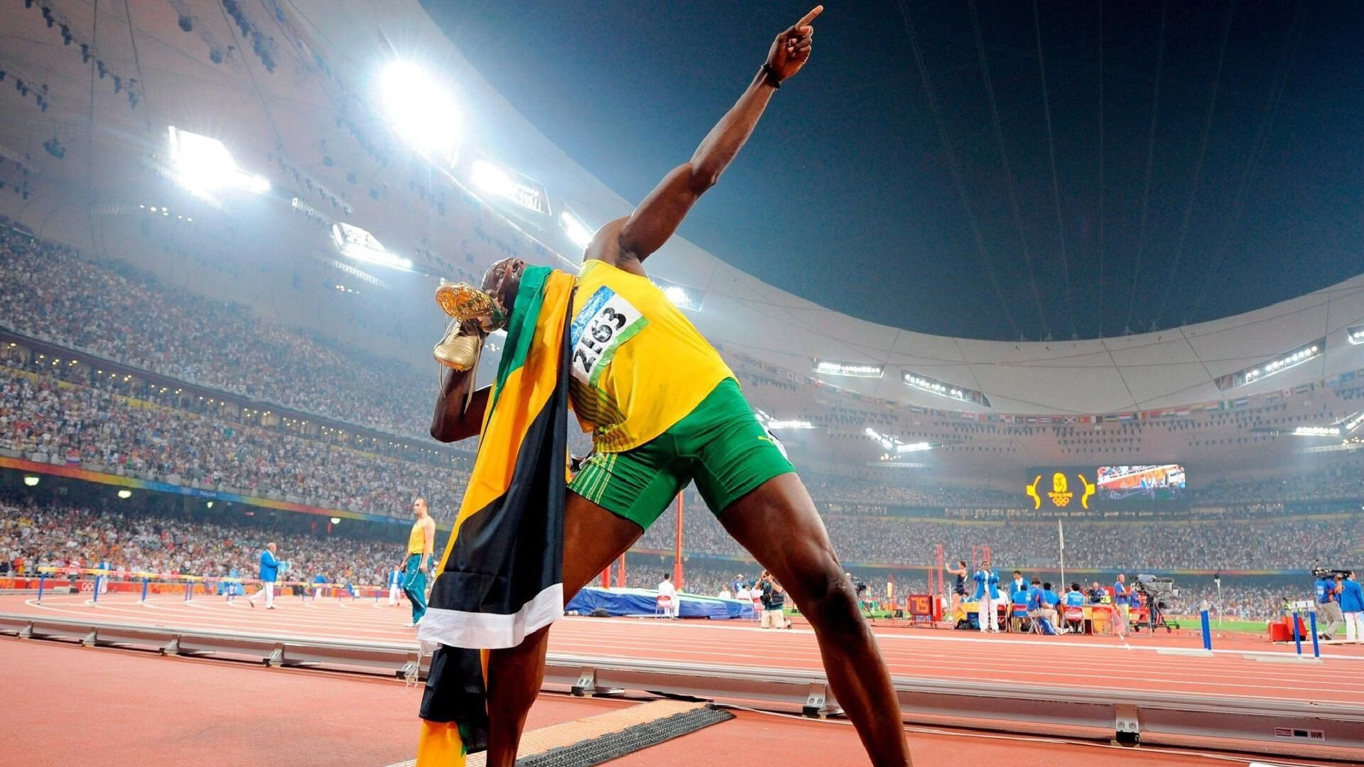 九游下载中心-_光影攀岩秀：视觉盛宴与运动激情结合_，攀岩摄影